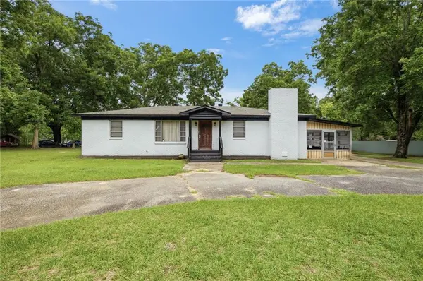 8335 Old Pascagoula Road, Theodore, AL 36582