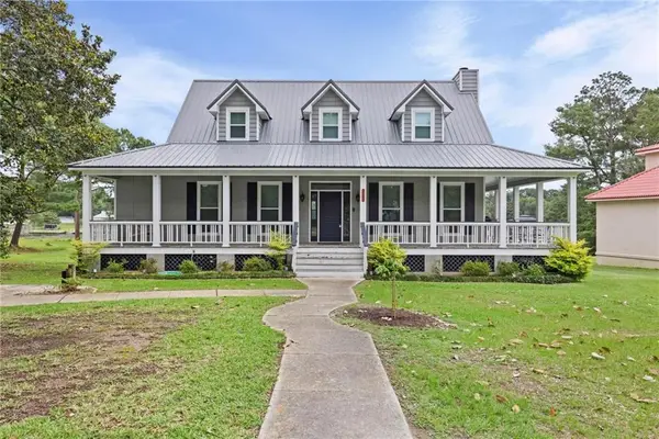 12171 Marguerite Drive, Coden, AL 36523