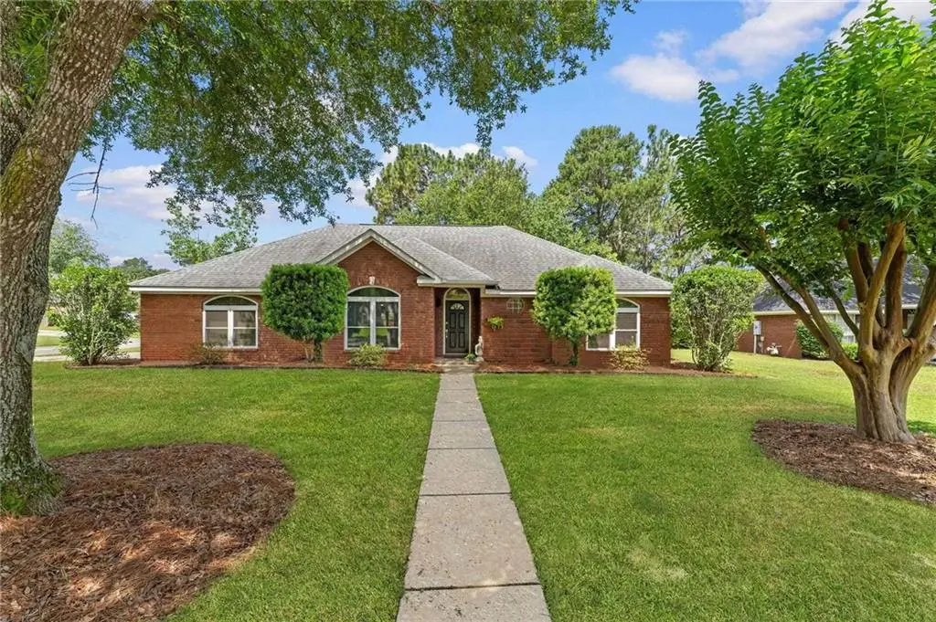 10568 Southside Loop, Fairhope, AL 36532 - #1