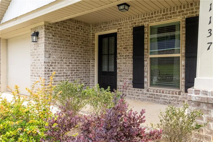 1137 Forest Glen Drive S, Mobile, AL 36618 - #3