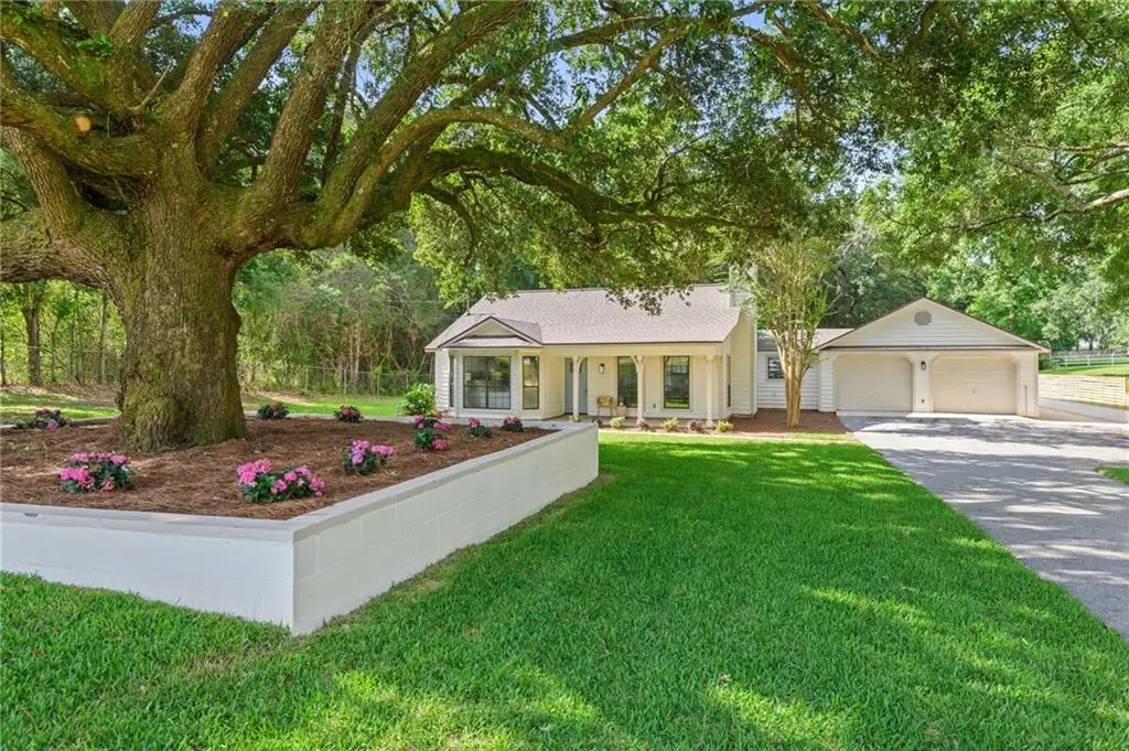 9511 Scott Dairy Loop Road S, Mobile, AL 36695 - #1