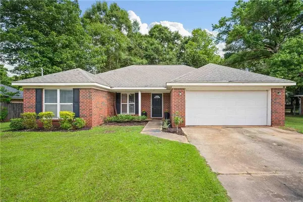 10534 Taylor Woods Loop, Wilmer, AL 36587