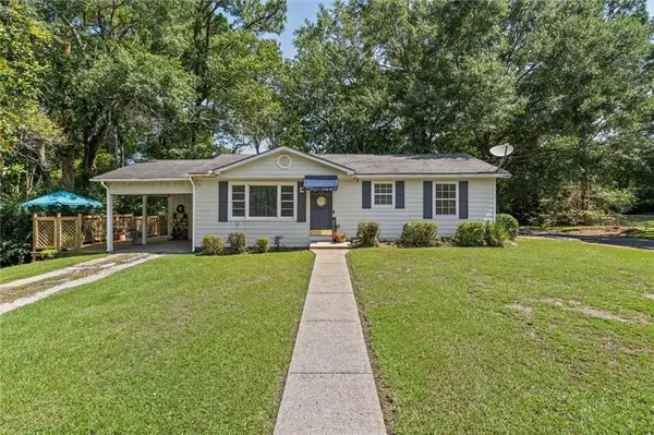 402 Hillside Drive, Chickasaw, AL 36611