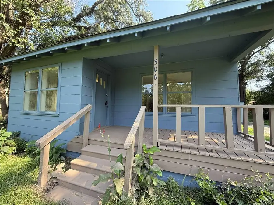 306 Hillside Drive, Chickasaw, AL 36611 - #2