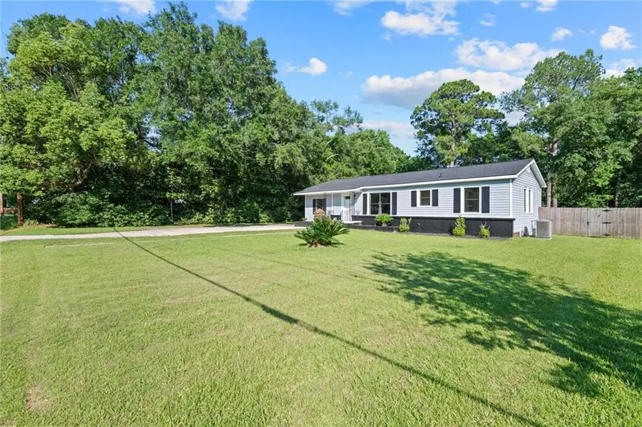 2467 Robin Hood Drive, Mobile, AL 36605 - #3