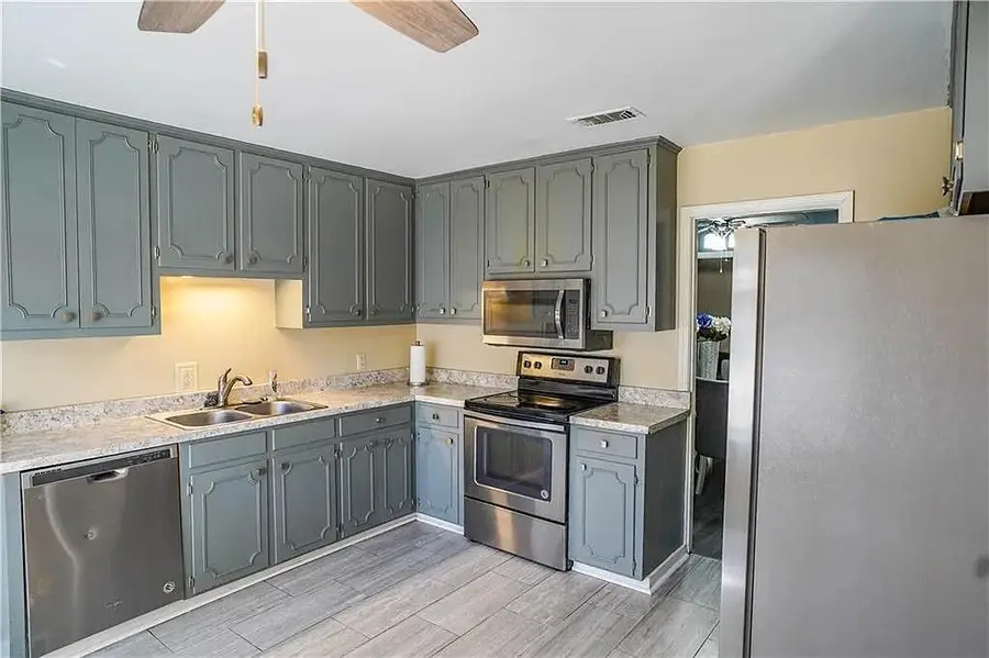 6263 Parkbrook Drive, Mobile, AL 36608 - #2