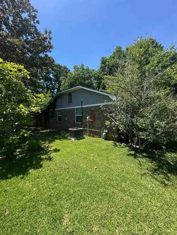 2270 Christopher Drive E, Mobile, AL 36609 - #3