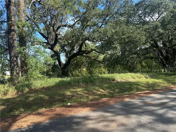 8916 Alba Street W, Bayou La Batre, AL 36509