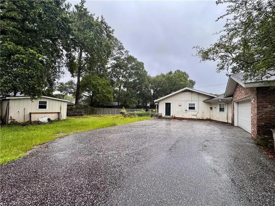 615 Skyline Drive W, Mobile, AL 36609 - #3