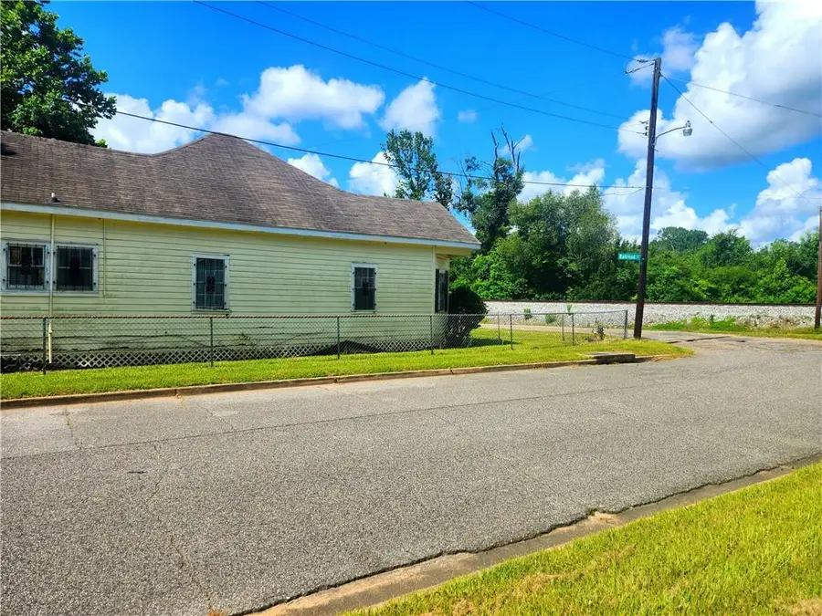 2420 Railroad Street, Mobile, AL 36610 - #3