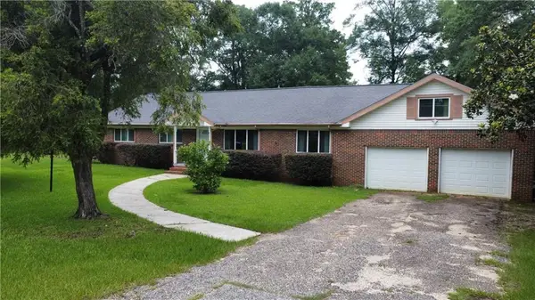 302 Valley Road, Chickasaw, AL 36611