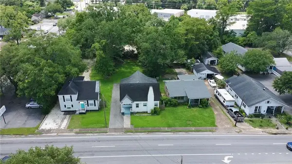 2555 Dauphin Street, Mobile, AL 36606