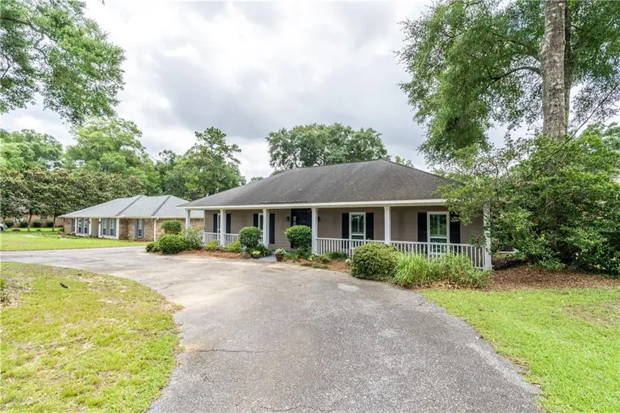 4105 Lake Circle S, Mobile, AL 36693 - #3