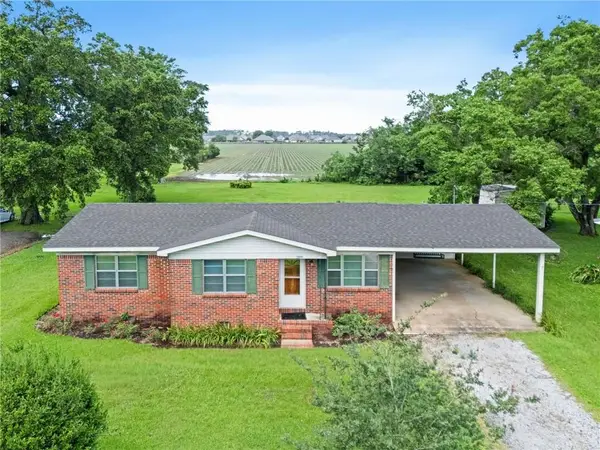 1078 Magnolia Street S, Loxley, AL 36551
