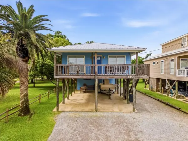1303 Chaumont Avenue, Dauphin Island, AL 36528
