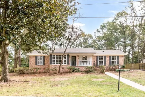 2863 Starlit Drive E, Mobile, AL 36693
