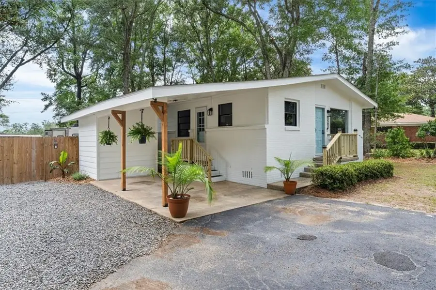 1585 Dover Street, Mobile, AL 36618 - #3