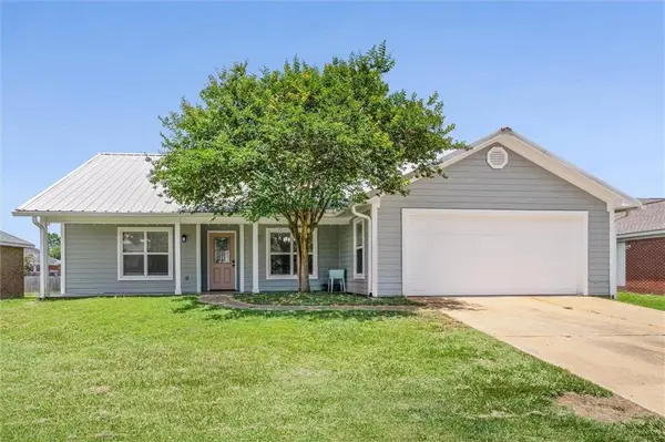 16819 Patricia Drive, Gulf Shores, AL 36542