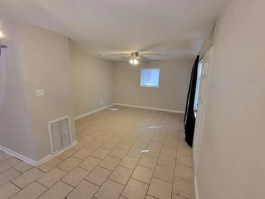 4118 Seabreeze Road N, Mobile, AL 36609 - #2