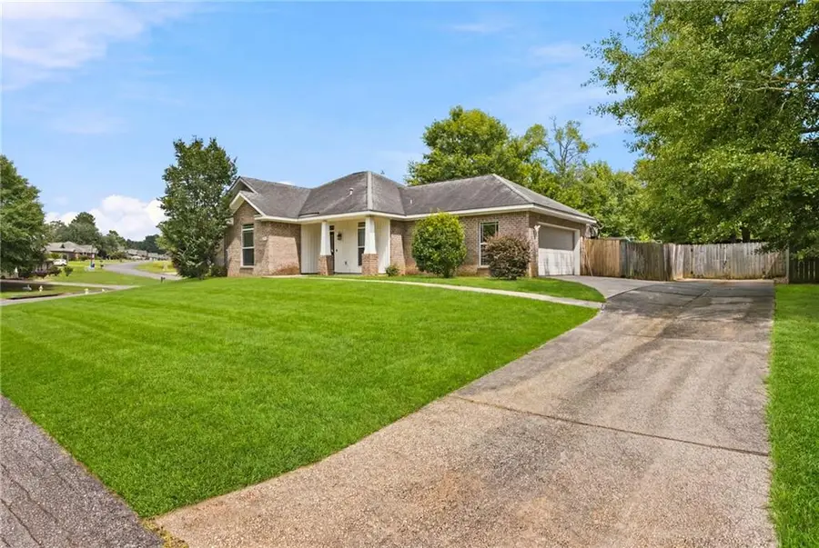 8233 Woodland Hills Drive N, Semmes, AL 36575 - #3