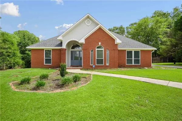 11119 Lake Circle, Daphne, AL 36526