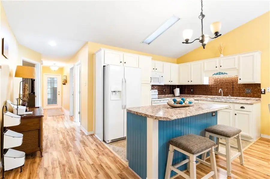 246 Spring Lake Drive N, Mobile, AL 36695 - #3