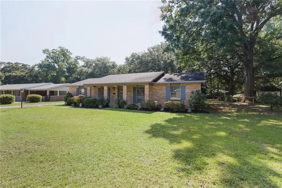 2225 Vaughan Drive E, Mobile, AL 36605 - #2