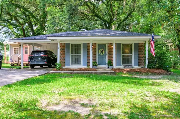 10312 Oak Lane, Grand Bay, AL 36541