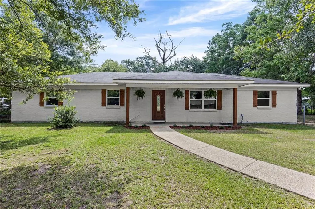 5726 Apache Drive, Satsuma, AL 36572 - #1
