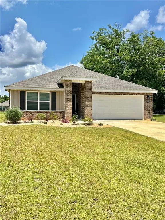 9040 Home Avenue, Irvington, AL 36544