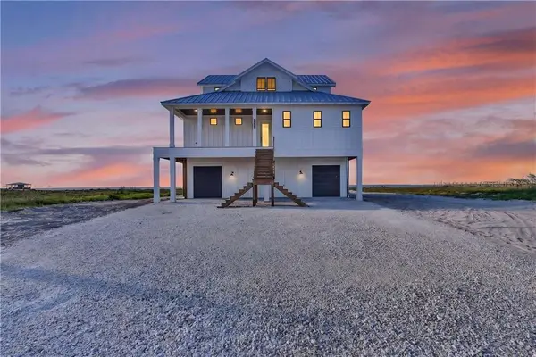 2642 Bienville Boulevard, Dauphin Island, AL 36528