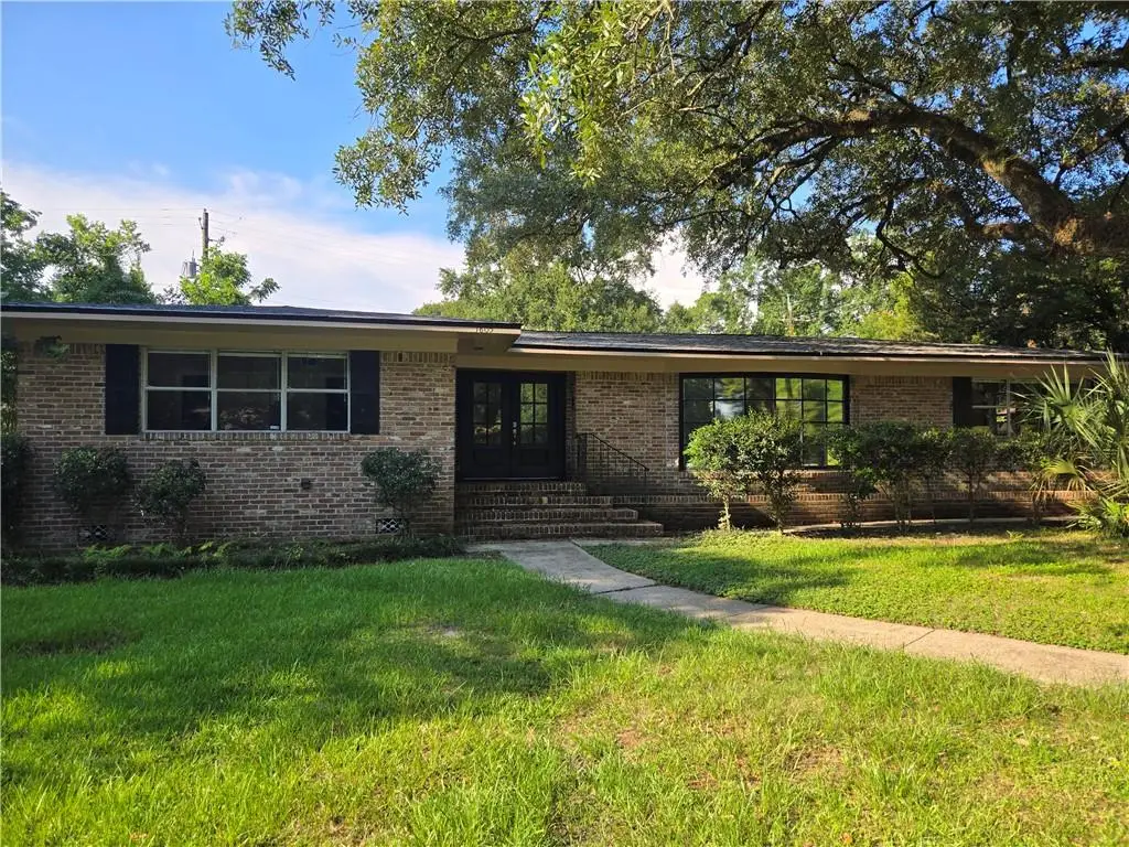 1805 Oak Knoll Drive, Mobile, AL 36607 - #1