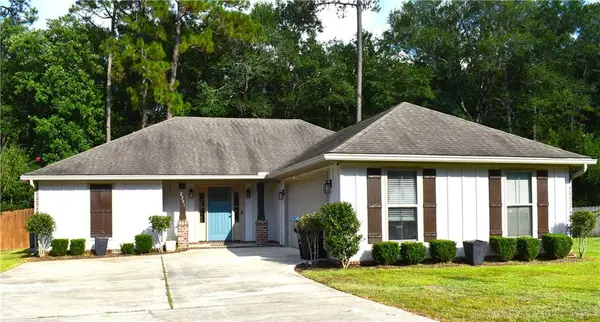 2201 Wolf Branch Drive S, Mobile, AL 36608