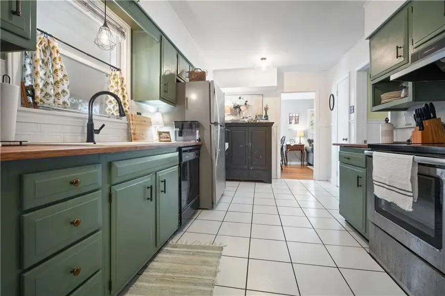 511 E Barksdale Drive, Mobile, AL 36606 - #3