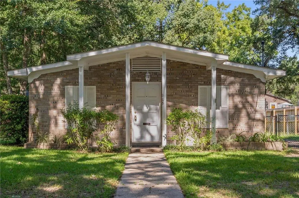 108 Mohawk Street, Mobile, AL 36606 - #1