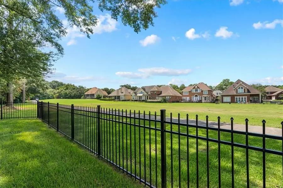 4170 Spring Valley Drive N, Mobile, AL 36693 - #2