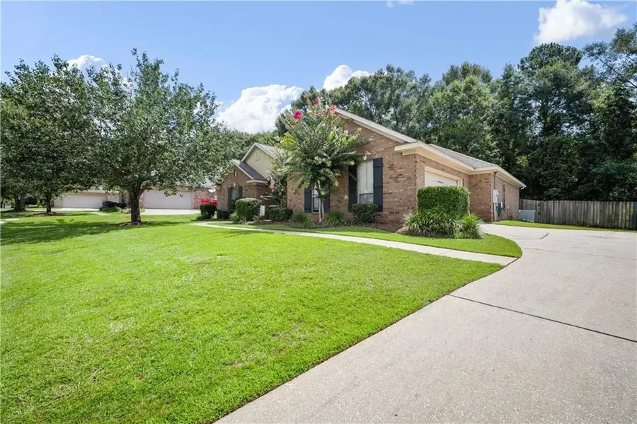 2571 Burlington Drive E, Mobile, AL 36695 - #2