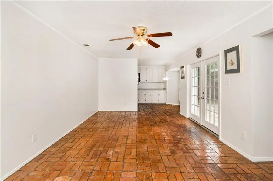 5804 Long Meadow Road, Mobile, AL 36609 - #2