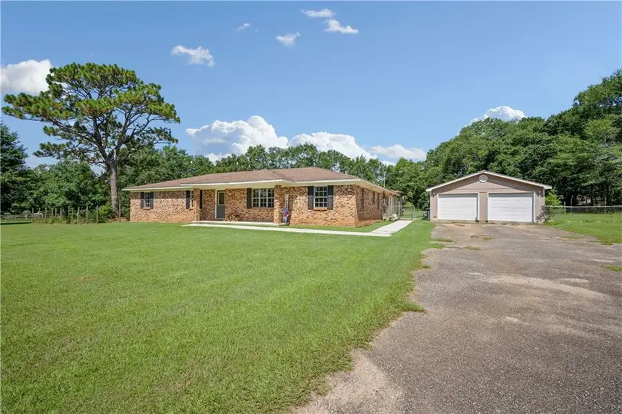 11056 Wisteria Street, Irvington, AL 36544 - #3