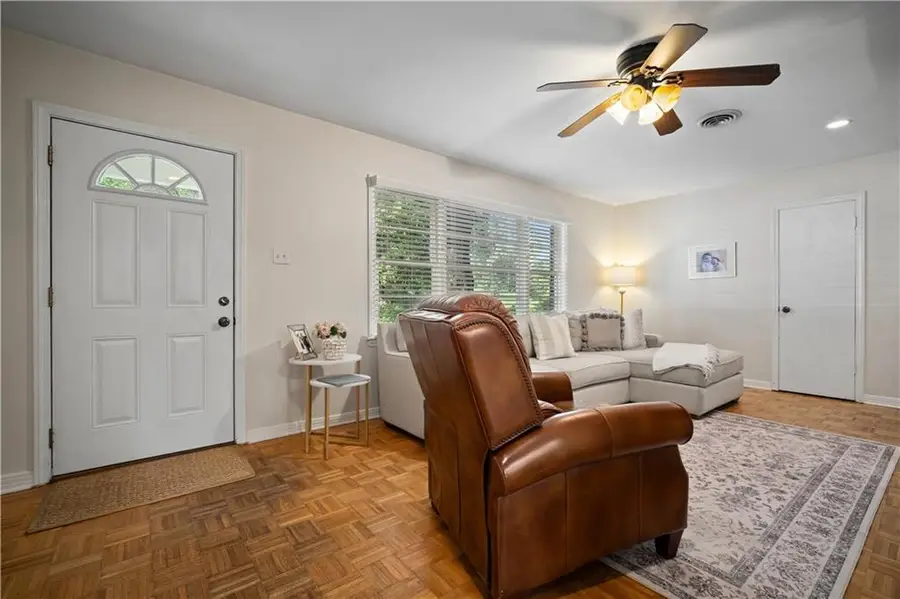5412 Hilltop Drive N, Mobile, AL 36608 - #3