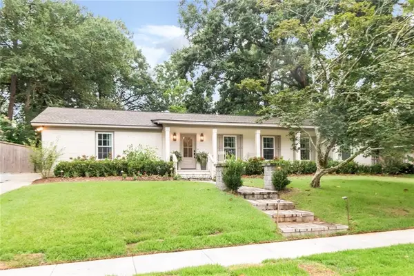 4909 Carmel Drive N, Mobile, AL 36608