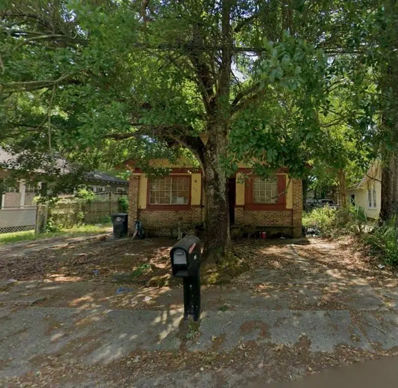 128 Petain Street E, Mobile, AL 36610 - #1