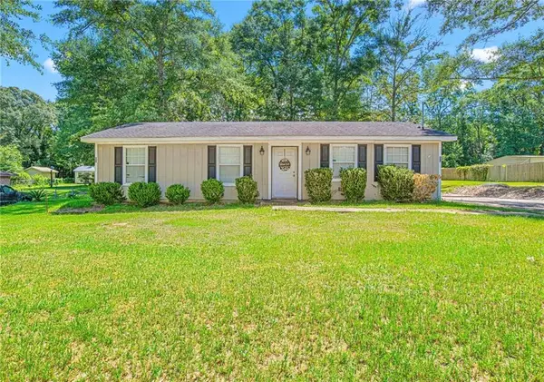 1124 N Way Drive, Semmes, AL 36575