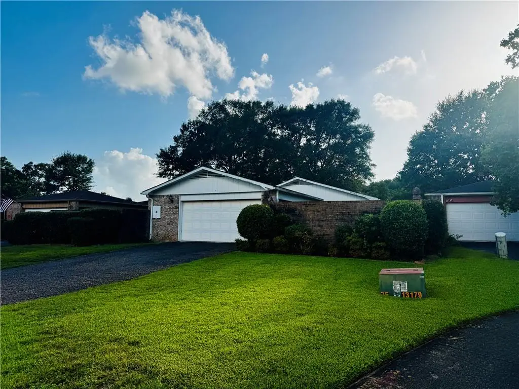 8 Cobblestone Way W, Mobile, AL 36608 - #1