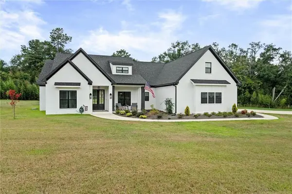 11 Creax Road, Axis, AL 36505
