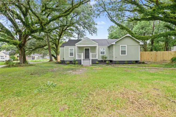 2714 S Collins Street, Mobile, AL 36606