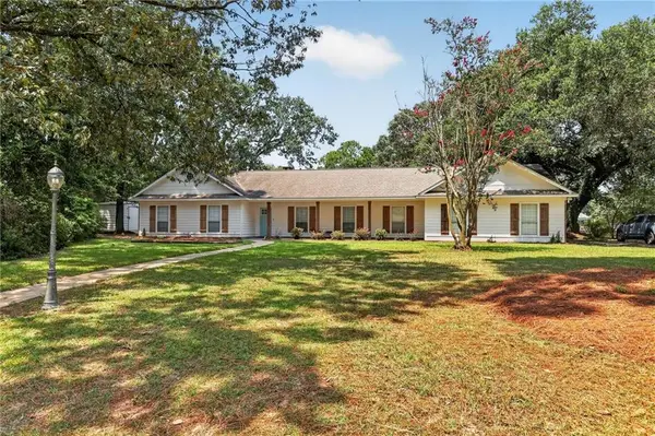 2932 Squire Lane, Mobile, AL 36695