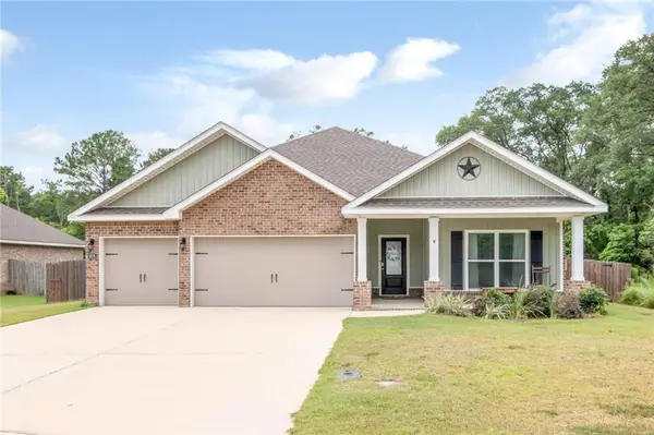 8926 Spanish Trail W, Grand Bay, AL 36541