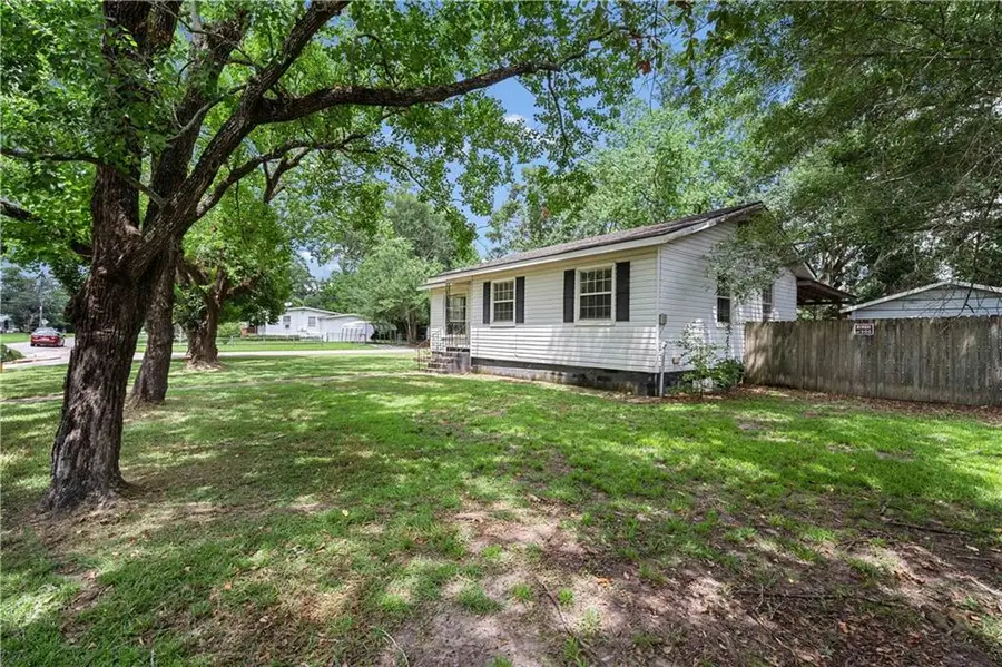 111 Esplanade Avenue, Mobile, AL 36606 - #2