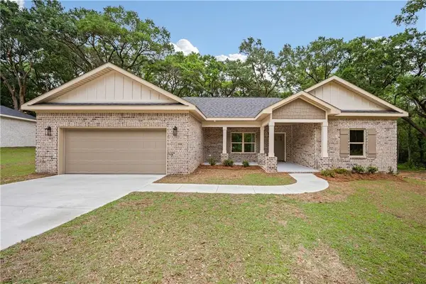 7032 Country Oaks Drive N, Irvington, AL 36544
